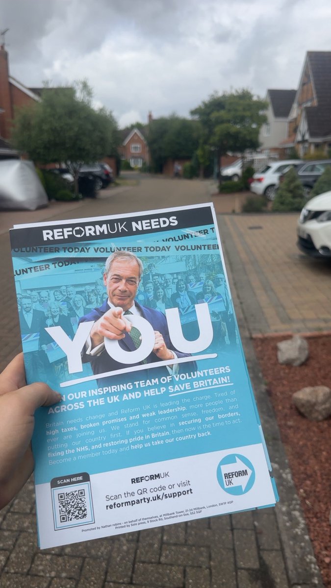 NathanRobinsUK's tweet image. Out delivering leaflets in Great Notley this morning with the amazing volunteers from Reform Uk Braintree @ZiaYusufUK @drdavidbull @LeeAndersonMP_ @TiceRichard