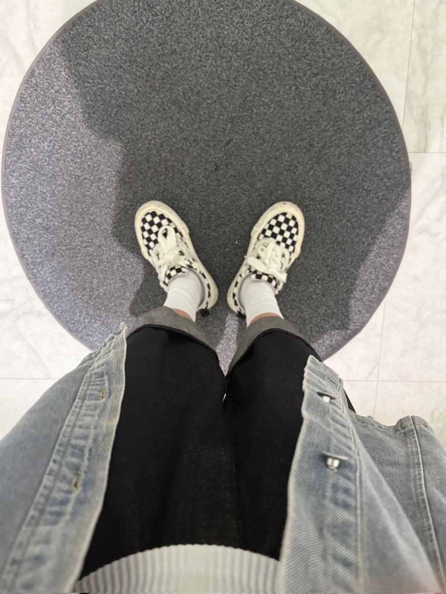 and_serim's tweet image. 위아래 알차게 찍어주는 거 너무 귀엽지 않니
