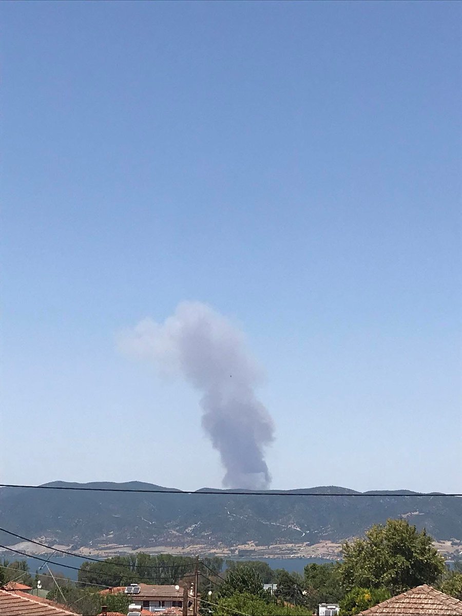 ForecastGreece's tweet image. 🔥Μεγάλη #πυρκαγιά και στο δήμο #Βόλβης
Φώτο : Γιάννης Ο / Πυρκαγία ενημέρωση