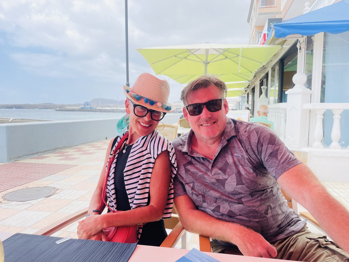 OfficialTracieB's tweet image. Love being beside the seaside! Great Italian food in a little town in Tenerife🤭Lovely 18 yr old Adam (Aw) from Hungary was working his first summer job was simply marvellous. Ta, Adam, what a sweetie. Had a fabulous time with great friends as usual. Back on Sunday for 👱♀️⚽️ final