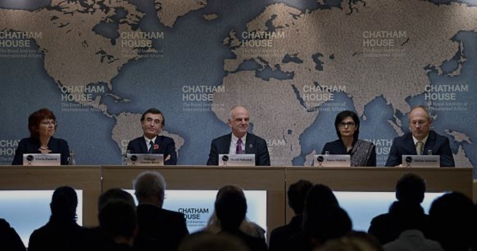 FlaviaBustreo's tweet image. Really sad news on @davidnabarro passing
He was a force of nature, deeply committed to health for all.
Below together for the @who Director General @ChathamHouse debate. And he was keen that we write together to steer a fair debate for the next election. We will miss him dearly
