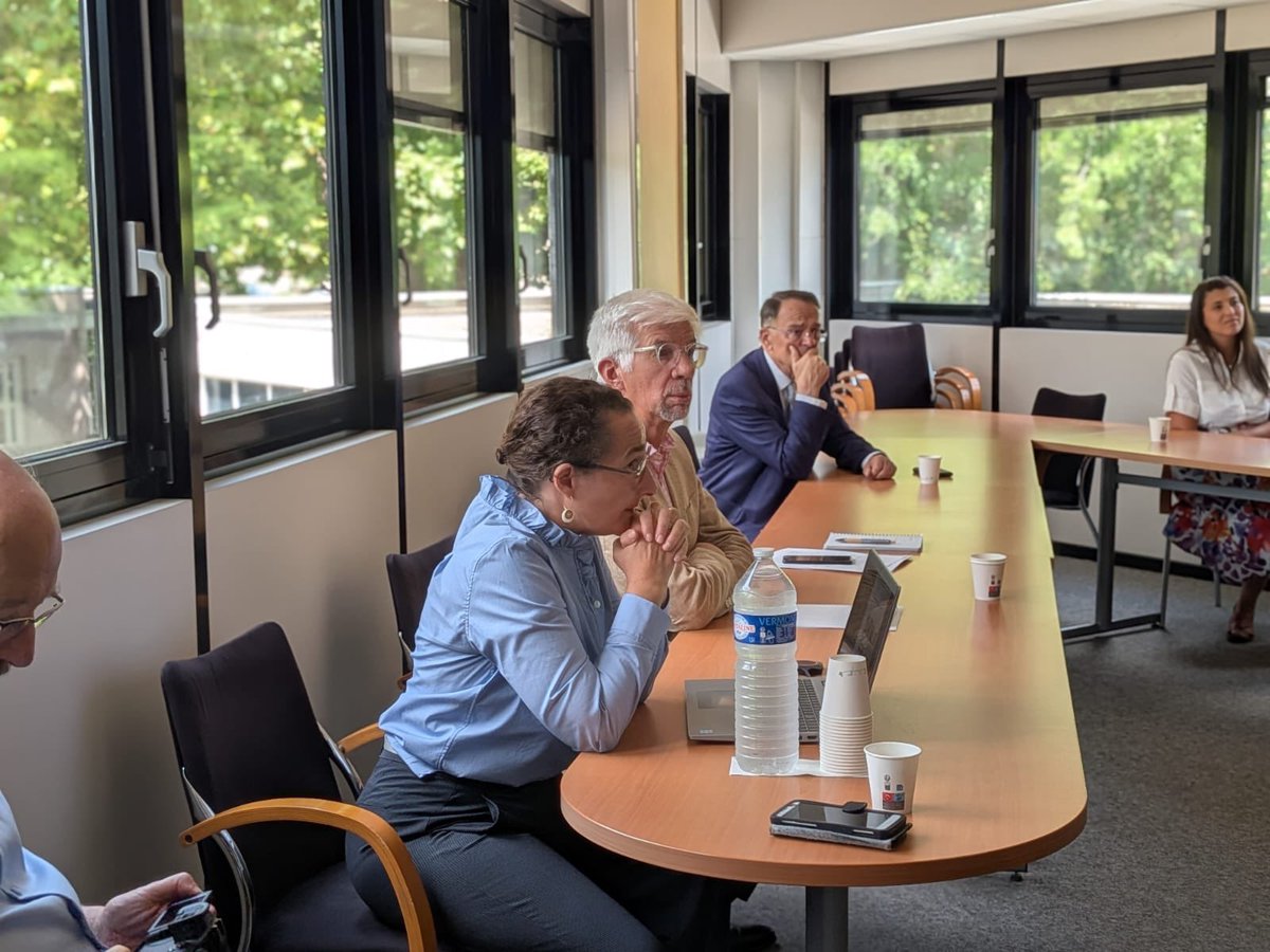 Prefet26's tweet image. 👨⚕️ Le Préfet de la Drôme a visité l’Institut La Teppe à Tain-l’Hermitage, centre d’excellence en épilepsie.
🌿 Projets inclusifs, recherche de pointe, soutien de l’État et mécénat pour devenir fondation d’utilité publique.
#Santé #Inclusion #Innovation #Épilepsie