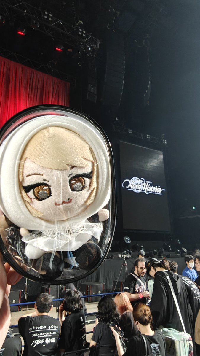 Xxenogenesis's tweet image. このライブは私を狂わせた。ドロリスに心の火を灯されて、燃えたい、爆発したいって思った。MCなしで18曲、息もつかせぬ畳みかけ──でも、まだ全然足りない。もっと欲しい。もっと爆発したい。もっと戦いたい!!
#NovaHistoria_DAY1
#NovaHistoria
#AveMujica
#りこのトリコ