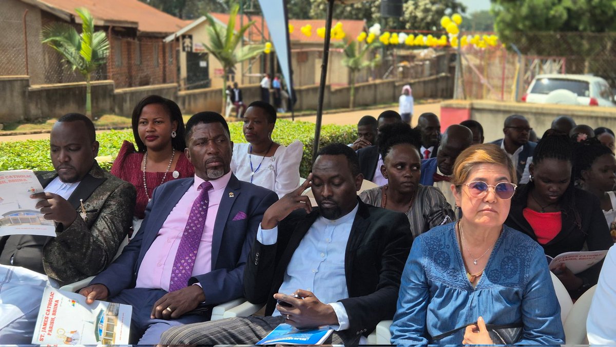 AIDEN KALIISA (@aidenkaliisa) on Twitter photo This afternoon, Hon <a href="/WinifredNakandi/">Winifred Nakandi</a>, Hon Balimwezo Ronald, and Hon <a href="/AMufumbiro/">Alex Waiswa Mufumbiro</a> attended the parish day of St James Catholic Parish-Bbiina in Nakawa Division. They commended religious leaders for their devotion to God. This afternoon, Hon <a href="/WinifredNakandi/">Winifred Nakandi</a>, Hon Balimwezo Ronald, and Hon <a href="/AMufumbiro/">Alex Waiswa Mufumbiro</a> attended the parish day of St James Catholic Parish-Bbiina in Nakawa Division. They commended religious leaders for their devotion to God.