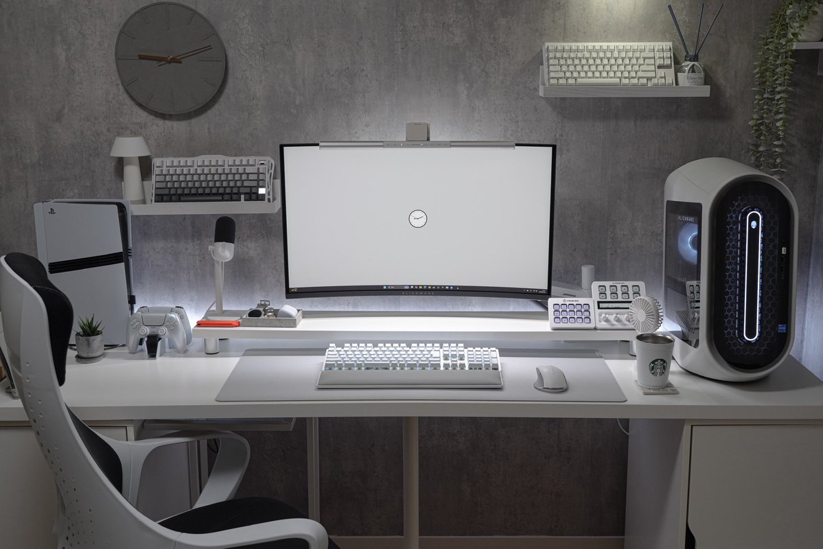 SakuraGame's tweet image. 今日も今日とて🍵
#desksetup