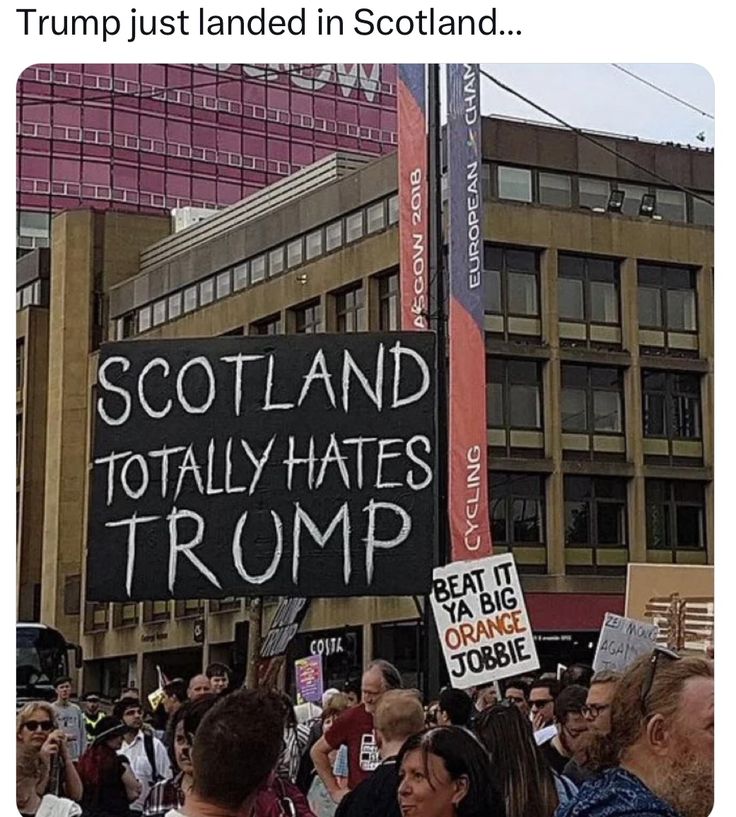 Stephenheid's tweet image.