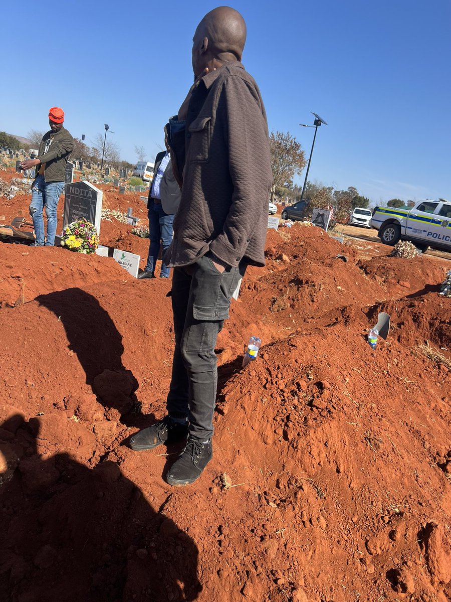 Mickzo's tweet image. Tomorrow is not guaranteed 💔😢 , Dont delay to accept Jesus Christ as your Lord and Savior.
