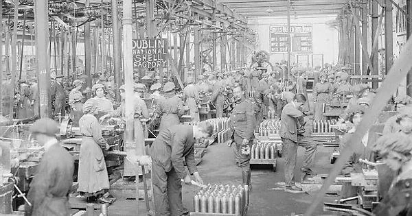 AndrewRawson11's tweet image. Most towns and cities opened National Shell Factories in existing buildings. They were set up to make small calibre shells for field guns using spare lathes. They employed around 80 per cent women because the parts were small and light. The men were the mechanics and overseers.