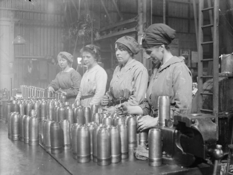 AndrewRawson11's tweet image. Most towns and cities opened National Shell Factories in existing buildings. They were set up to make small calibre shells for field guns using spare lathes. They employed around 80 per cent women because the parts were small and light. The men were the mechanics and overseers.