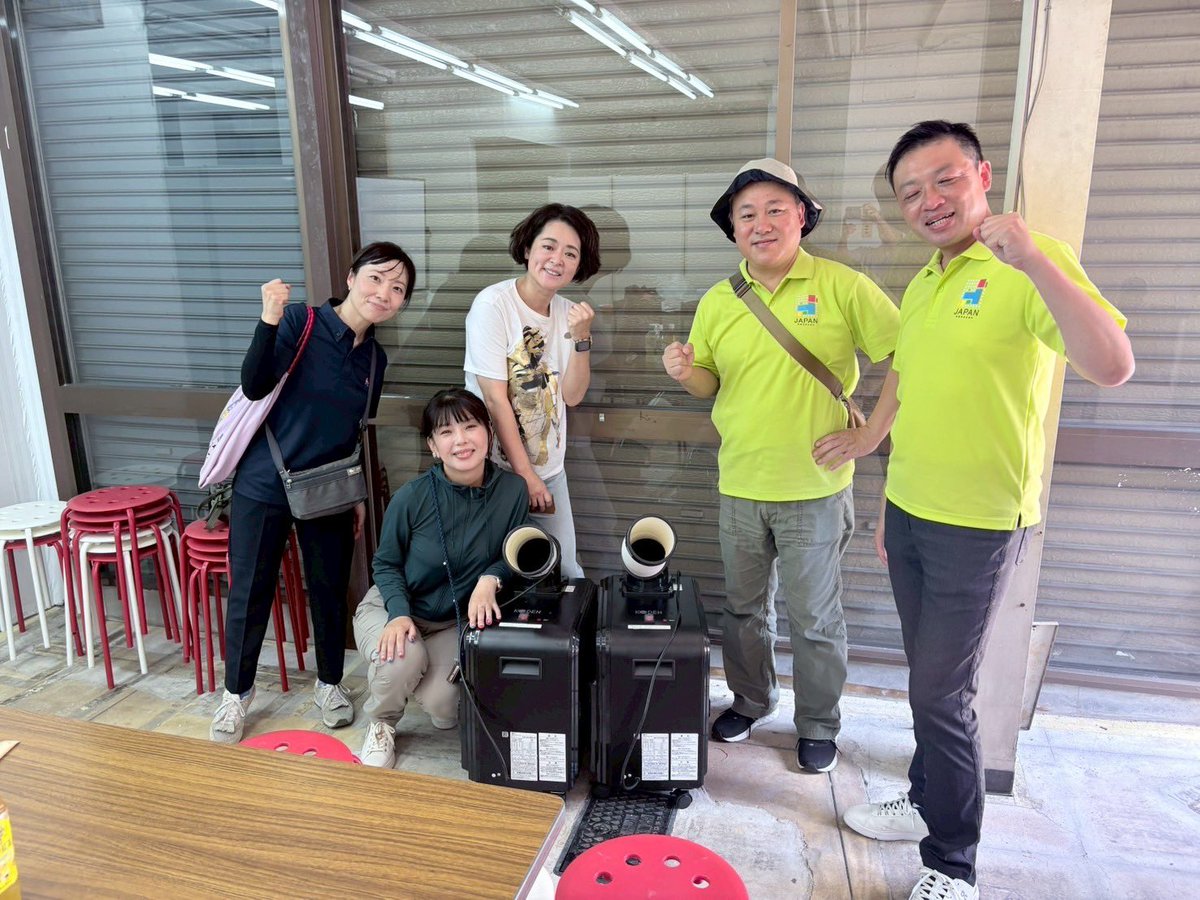tsuchidamai_gre's tweet image. 今日はたきざわさんの応援に駆け付けて下さった宮本門真市長、冨宅柏原市長に同行させて頂き、市内を回りました。
途中色々お話聞かせて頂き、もったいないくらいの時間でした。
ありがとうございました!
#たきざわ市長
#つちだまい
#冨宅市長
#宮本市長
#大阪維新の会