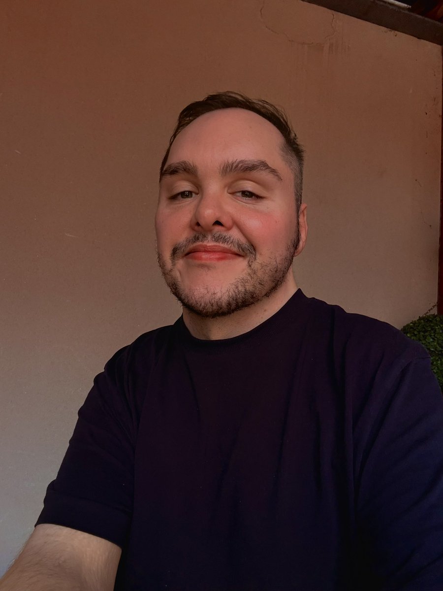 JoeWritesThings's tweet image. Since the new UK law has come in and ruined your bookmarks, please feel free to use this pic of me to get yourself off xo