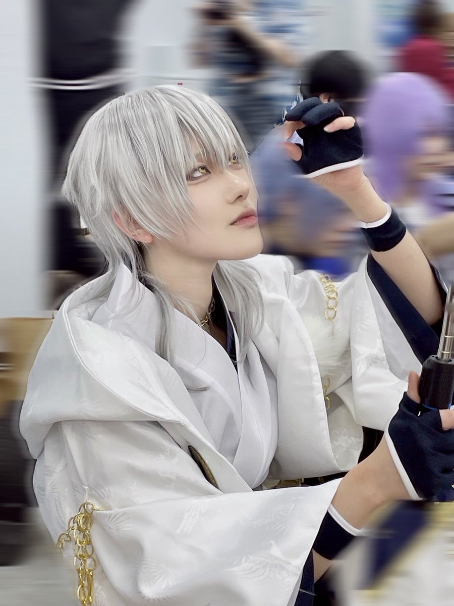 Buuu_0211's tweet image. cosplay.         必死に自撮りする鶴