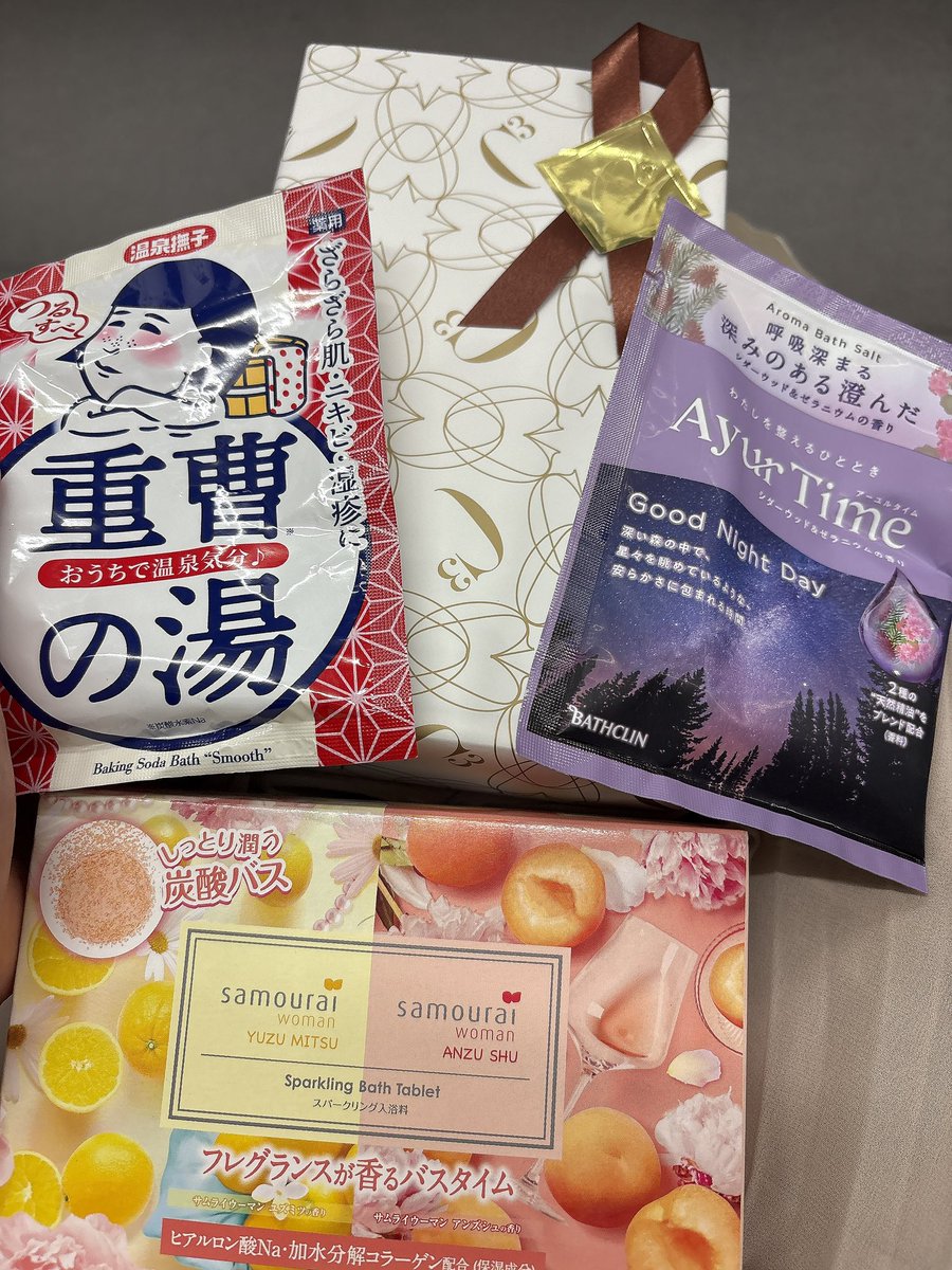 mariiii09140's tweet image. まあじゃん りき様
麻雀大会ありがとうございました✨️
最初調子良かったのですが、
失速してしまい、決勝戦には残れず😂
押しまくりました!!
来てくださった方々、
たくさんお話してくださり、
ありがとうございました⸜(*˙꒳˙*)⸝
楽しかったです!!
差し入れも嬉しい😊🫶
木下さん、黒瀬さん…