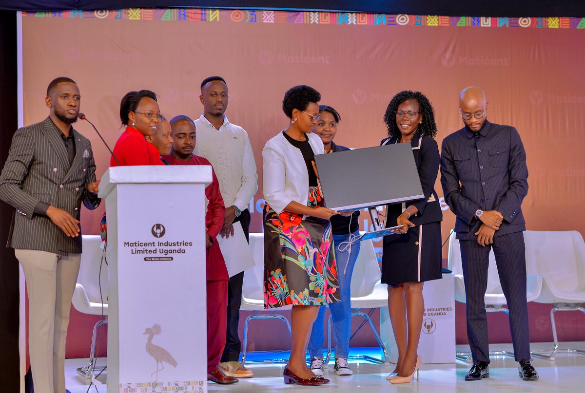UWESO1's tweet image. While launching their ONE STUDENT, ONE COMPUTER initiative, the CEO -@Matic_Ent, Mr. Eragy Bashonga Alpha stressed the need for every child to gain knowledge on the emerging technology.
To support this cause, they donated 15 computers to the children of @UWESO1.
Thank you,Matic!