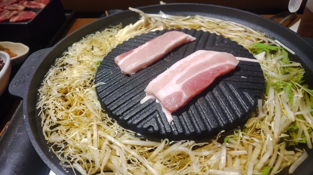 nikunuki's tweet photo. 食べるぞ～ https://t.co/mk8XPohqTN