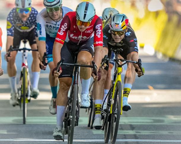 LeCyclismebelge's tweet image. 📊 La dernière fois que 5 belges différents 🇧🇪 ont gagné une étape sur une même édition du Tour de France 🇨🇵, c'était en 1986 !! 💫
🏆 Étape 1 🇧🇪 Pol Verschuere
🏆 Étape 7 🇧🇪 Ludo Peeters
🏆 Étape 8 🇧🇪 Eddy Planckaert
🏆 Étape 10 🇧🇪 Rudy Dhaenens
🏆 Étape 15 🇧🇪 Frank Hoste…