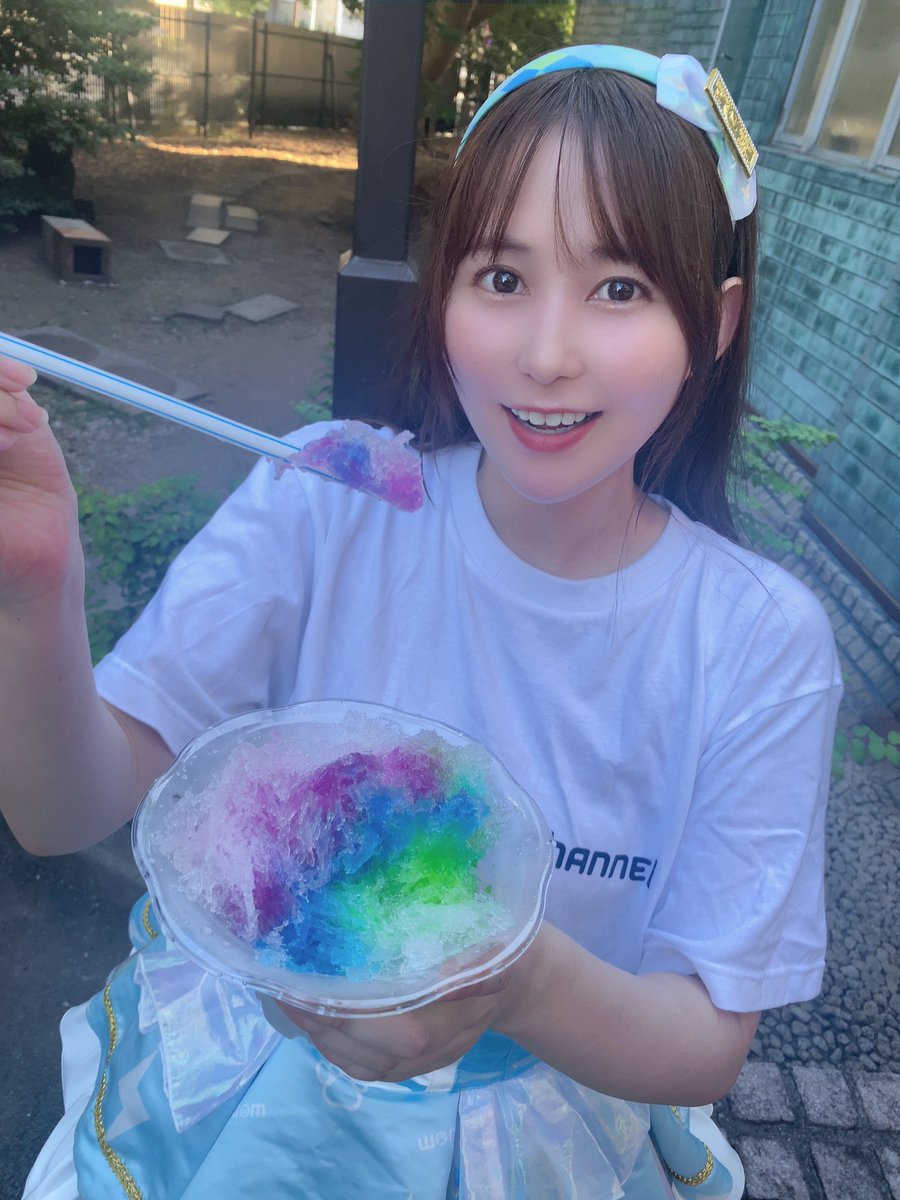 yui_wonchan's tweet image. #ガラフェス 会いに来てくれてありがとう🥲🥲🥲
水掛けガチすぎて凄い形相してたと思う、写真撮ってたら沢山ください📸
いっぱい濡れ濡らしたいぇい🚿
かき氷販売もして🍧
その後 #ゴミ拾い侍 さんと上野の街をキレイキレイしてきました🗑️
夏祭り気分で楽しかった~
一緒に楽しんでくれてありがとう