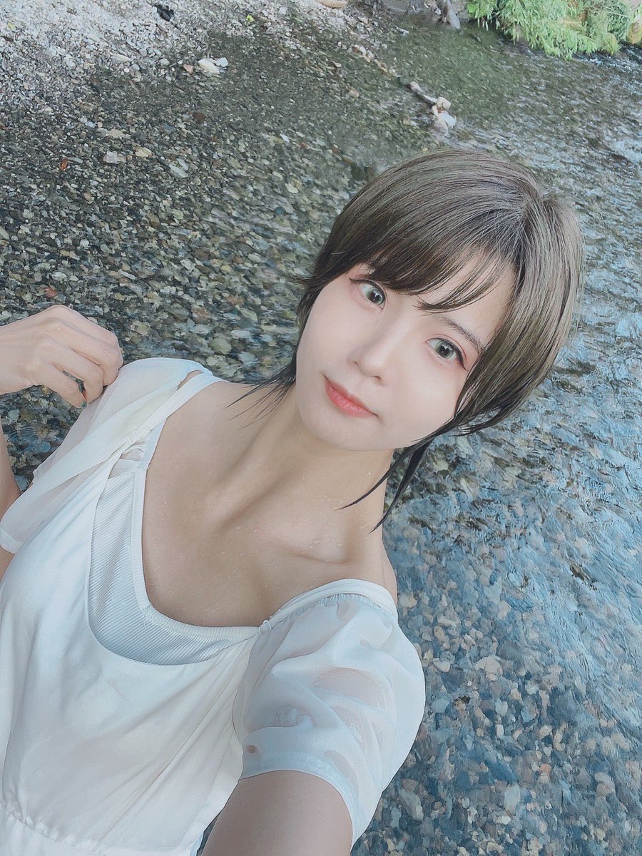 yume9230's tweet image. 撮影ありがとうございました❗️
今日は私の行きたいと言った川に連れて頂き、念願の川撮が出来てとっても嬉しかったです😭✨その他にも、エモエモな旧小学校も事前に調べてくれて、お写真撮れて嬉しかったです(*´`*)♡
充実した一日でした〜❣️