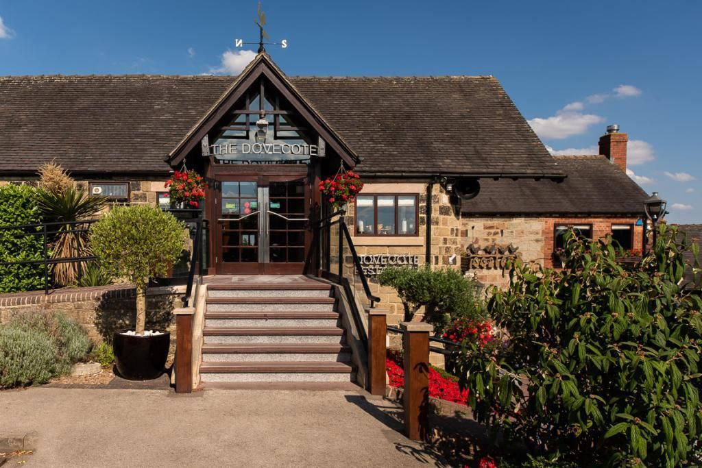Enjoy a three-course #SundayLunch at The #DovecoteRestaurant <a href="/MorleyHayes/">Morley Hayes</a>! £43pp, £21.50 for under 10s. Served from 12pm to 4pm – the perfect way to end your #weekend! Book your table today: buff.ly/i374htX