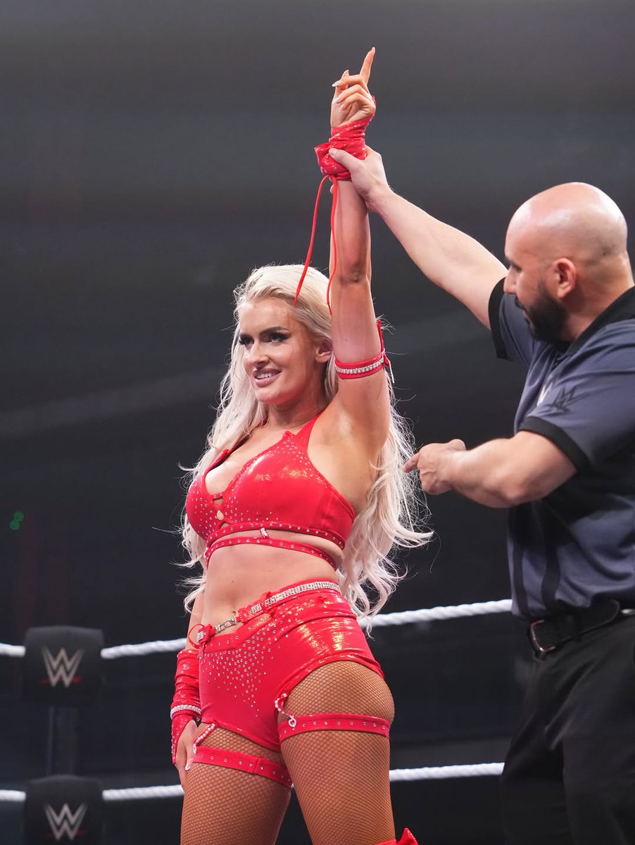 Blake Monroe ❤️

<a href="/BlakeMonroeWWE/">Blake Monroe ♡</a> 

#Sportcoin #WWENXT