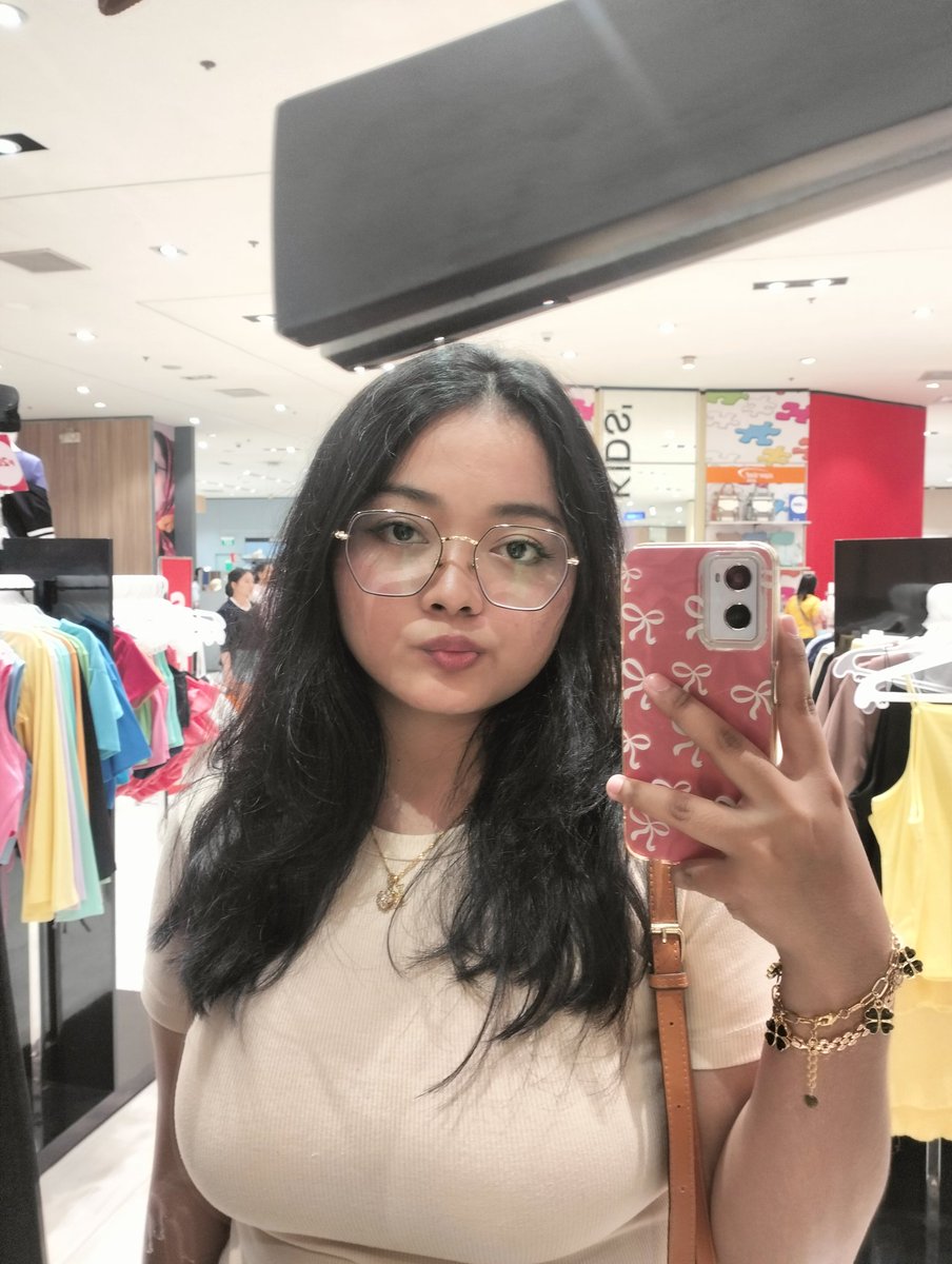 zephyrn_zip's tweet image. ⁉️