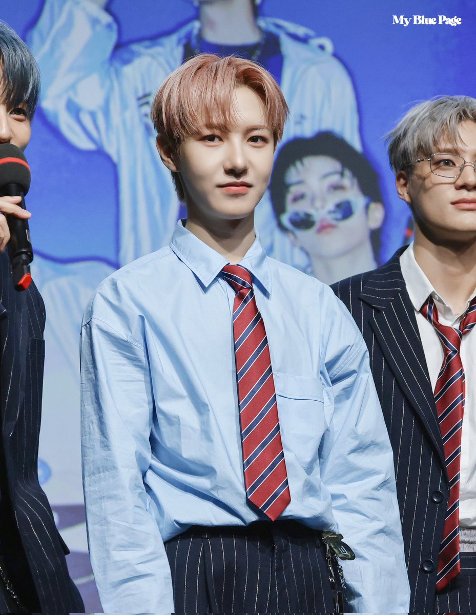 MyBluePage's tweet image. 😉

250726 음중 미팬
#런쥔 #RENJUN