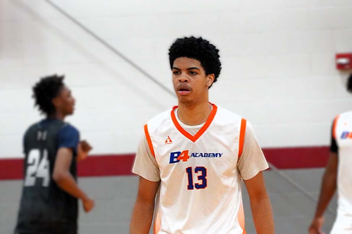 SHReport's tweet image. 2026 Aj Williams @Aj12_williams had a strong showing last night
Read about his game here:
southernhoopsreport.com/friday-night-t…