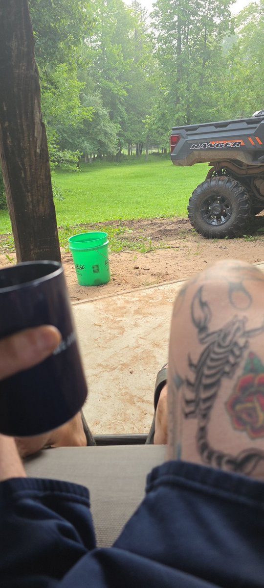 upnorthbeard's tweet image. Happy ##sexysaturday coffee, smoker, friends & hot weather what could possibly go wrong cheers everyone