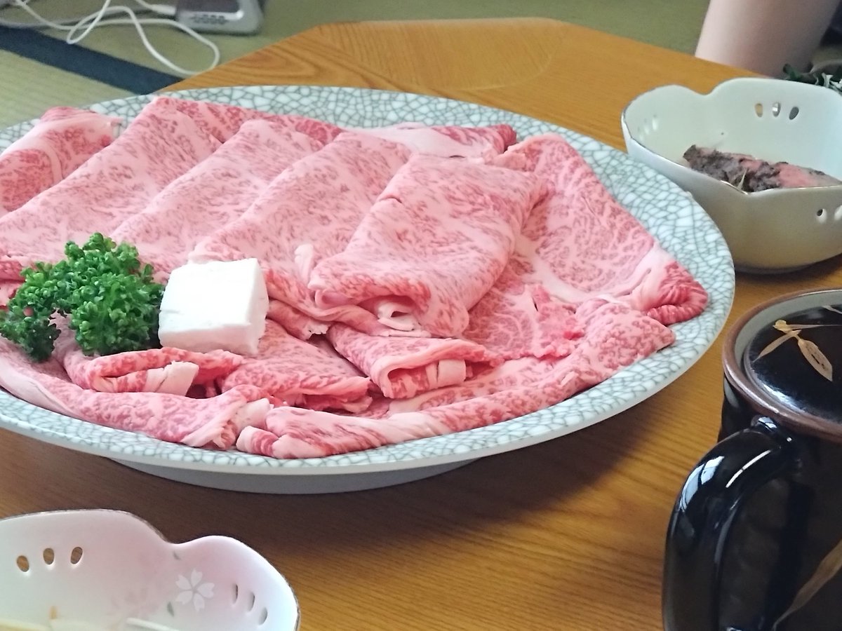 domitrii_eki's tweet image. 米沢牛牛いただきました。主催者はじめ皆様お世話になりました。
語彙力なくなるほど美味しかったです🐂