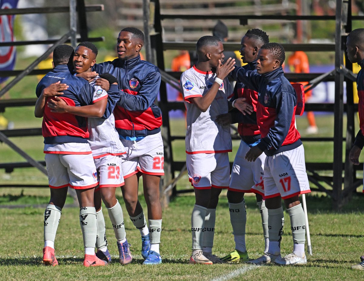 EngenSports's tweet image. ⚽ DAY 1 KICKS OFF IN THE EASTERN CAPE! The action is LIVE from Dale College as the province’s brightest young stars take their shot at glory. Who will rise, who will shine, and who’s having their moment? 👀
📍 Dale College | 26–27 July
📺SuperSport Schools App #EKOC2025