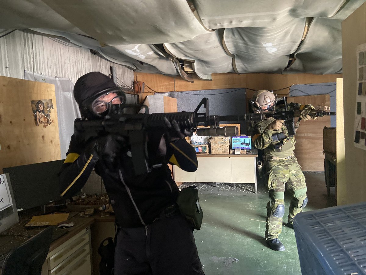 CQB_GHOST's tweet image. 【福崎店】🍊おつかれさまです!
明日もゴースト福崎は定例会開催です✨
基本屋内フィールドなので直射日光に当たらずに遊べますよ♪(広場除く☀️)
みなさんのご来場お待ちしてま〜す!🤗
#カッコいいツーマンセルの画像見せて
#ゴースト福崎