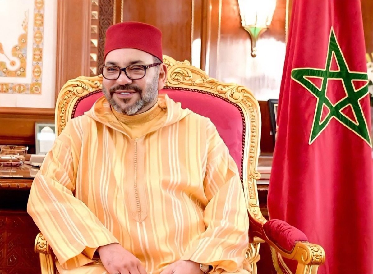 🔴⚫️#الشعب_يبايع_ملكه
الحمد لله اللذي جعل البيعة ميثاقا و الطاعة لأولي الأمر عهدا و وفاء
 أقدم  بيعتي الشرعية لصاحب الجلالة و المهابة أمير المؤمنين سيدنا محمد ابن الحسن جعل الله ايامه يمن و خير و بركة على شعبه و بلده و حقق على يده الكريمتين آمال هذه الأمة الوفية 🇲🇦🇲🇦