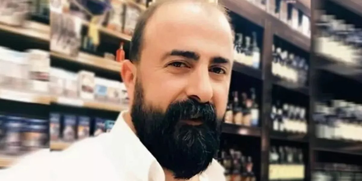 kisadalgamedya's tweet image. 👉Türkiye Tekel Bayileri Platformu Başkanı Özgür Aybaş gözaltına alındı.
kisadalga.net/haber/gundem/o…