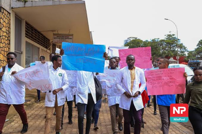The government of Uganda has committed to and solved many challenges of this nation!
Why is the issue of medical interns who are undoubtedly highly important to this country not solved? <a href="/MinofHealthUG/">Ministry of Health- Uganda</a> <a href="/mofpedU/">Ministry of Finance</a> <a href="/AnitahAmong/">Anita Annet Among</a> <a href="/Thomas_Tayebwa/">Thomas Tayebwa</a> <a href="/MugenyiHenry_/">Mugenyi Henry</a> <a href="/Parliament_Ug/">Parliament of Uganda</a> <a href="/OPMUganda/">Office of the Prime Minister - Uganda</a>