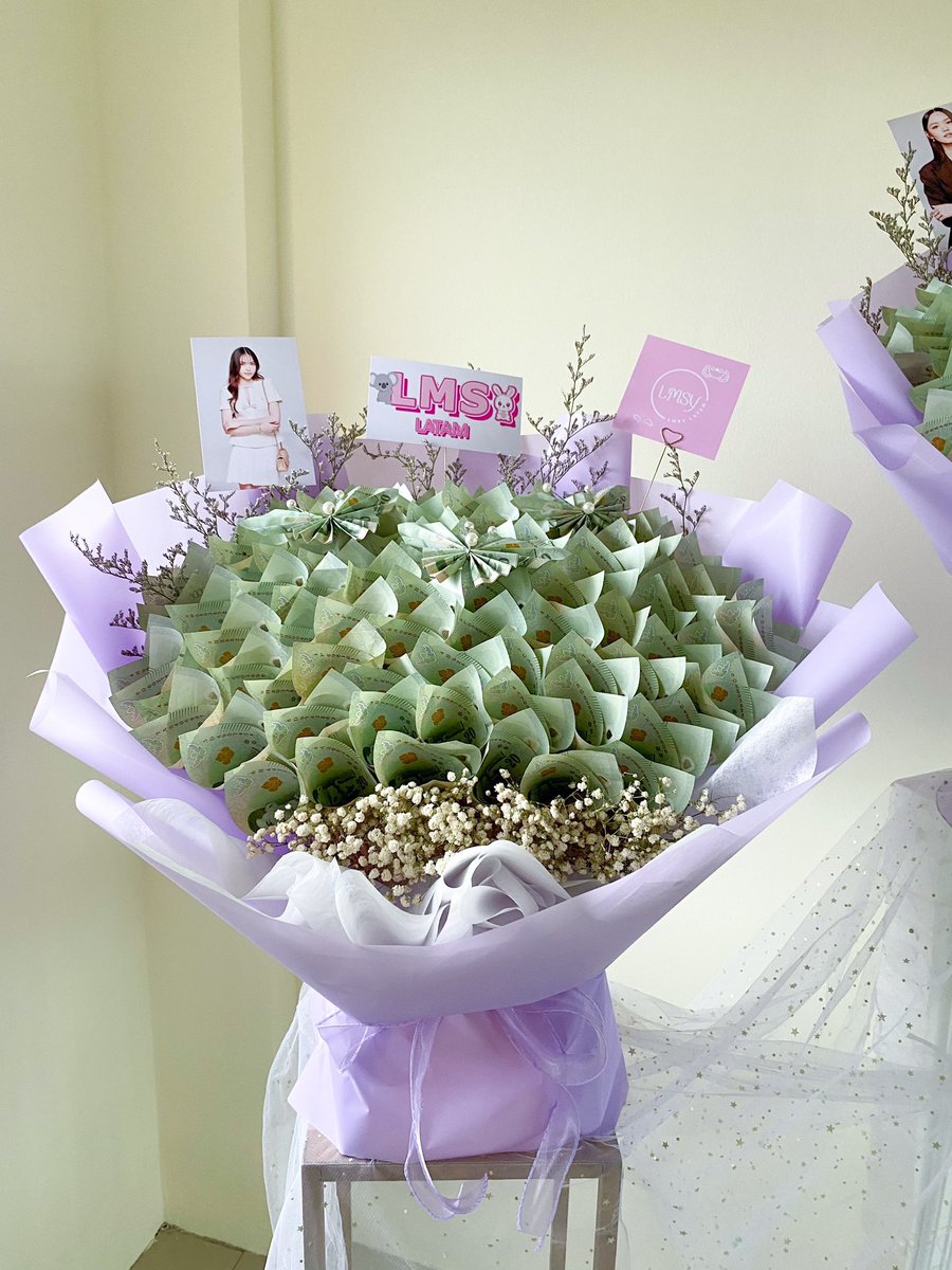 Lmsyespanol's tweet image. ¡Besties de Latam!
Llegaron nuestros regalos para las chicas 🤍
La presencia y amor de Latam se hará sentir en este día tan especial para ellas y para el fandom.
Muchas gracias por el apoyo y la confianza, tanto Lookmhee como Sonya recibirán un regalo con todo el amor de este…