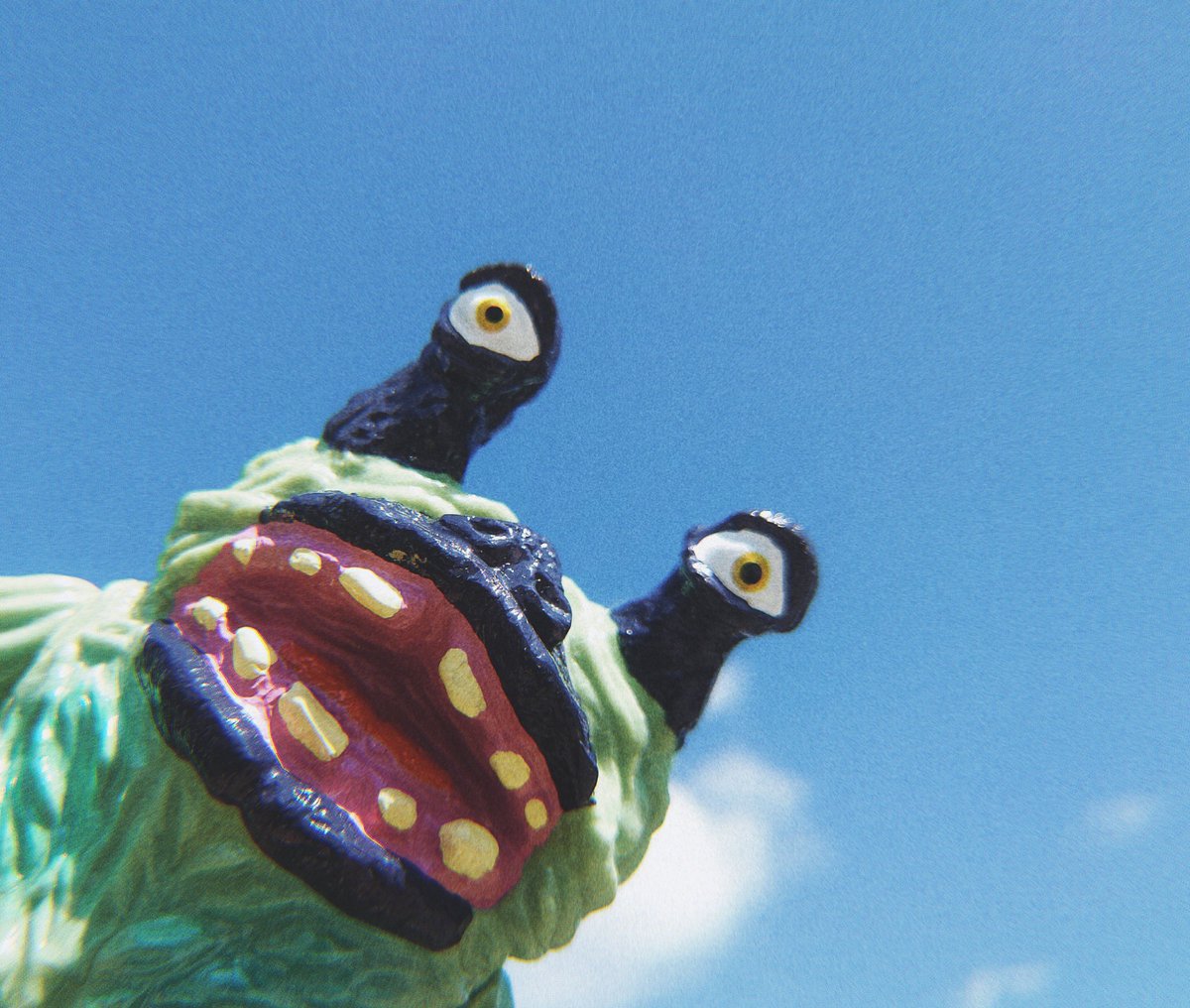 mononoke_type31's tweet image. 東和玩具さんのザニ星人

初期の指人形の様な生々しさを思い出させる。

今までの毛並みシリーズとは違う物騒な雰囲気、どんな物語が吹き込まれてるんだろうか？