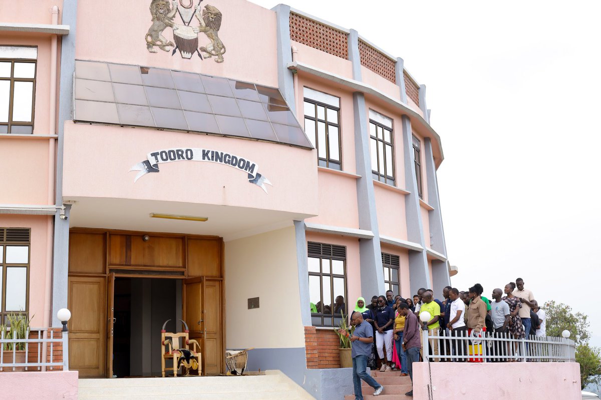 rukie_yusuf's tweet image. Tooro kingdom is hosting a Royal Dinner on August/08/2025 at four points by Sheraton Kampala under the theme&quot;Embracing tradition,inspiring tomorrow.
Let&apos;s not miss on this where special insights will be shared to help develop the kingdom. #GoldenPosts @toorokingdom