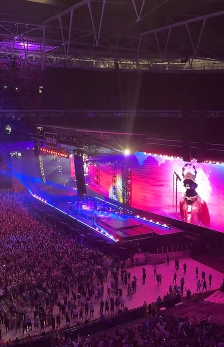 scyhodotcom's tweet image. Setlist, Video (Full Gig) & Pictures: Oasis At Wembley Stadium Night One... stopcryingyourheartout.co.uk/2025/07/setlis…
📷@ElainePar01