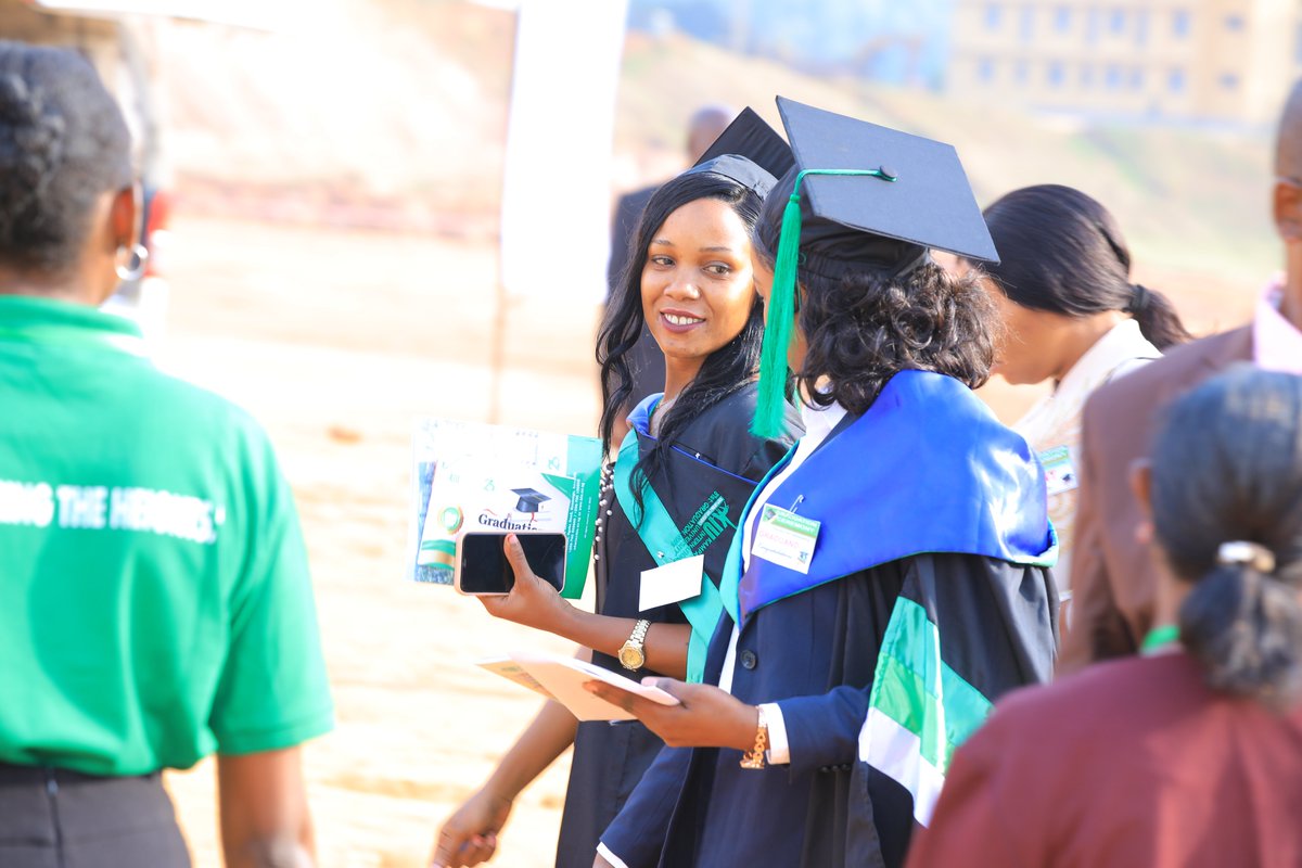 kiuvarsity's tweet image. It's all set for the #KIU31stgrad
#KIU25thAnniversary