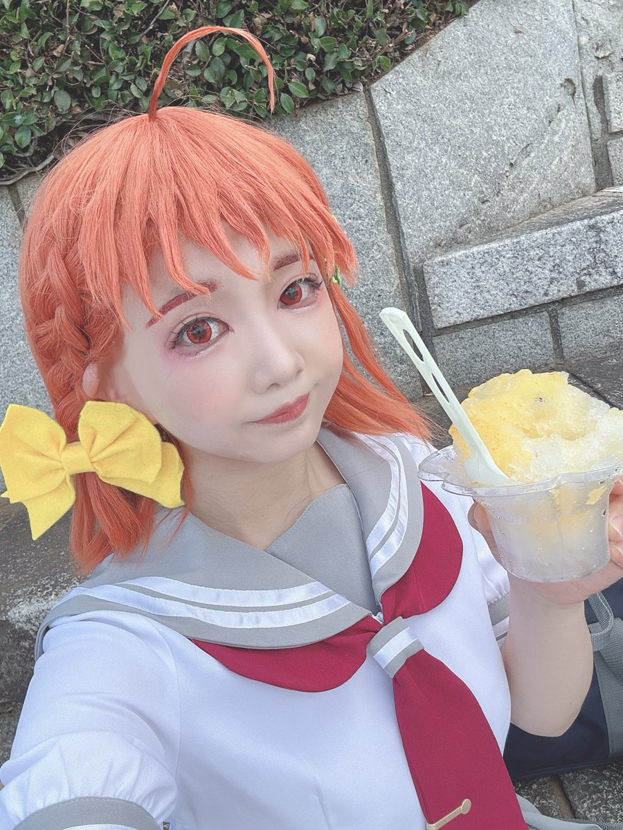 dennn_cos's tweet image. そくほー
沼津まつりのコスイベで千歌ちゃんやってる🍊
グランマさんの屋台でみかんのかき氷ゲット🍊🍧
#沼津夏まつりでコスプレ
#コスナビ