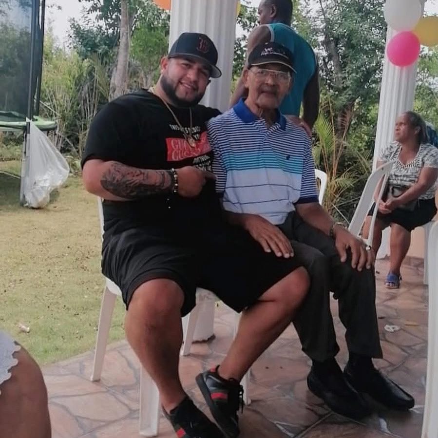 mikedeportes's tweet image. Nos volveremos a ver en el paraíso, donde el amor, la fe y la esperanza dura para siempre 💔😔🕊️
Hasta pronto viejito 😔