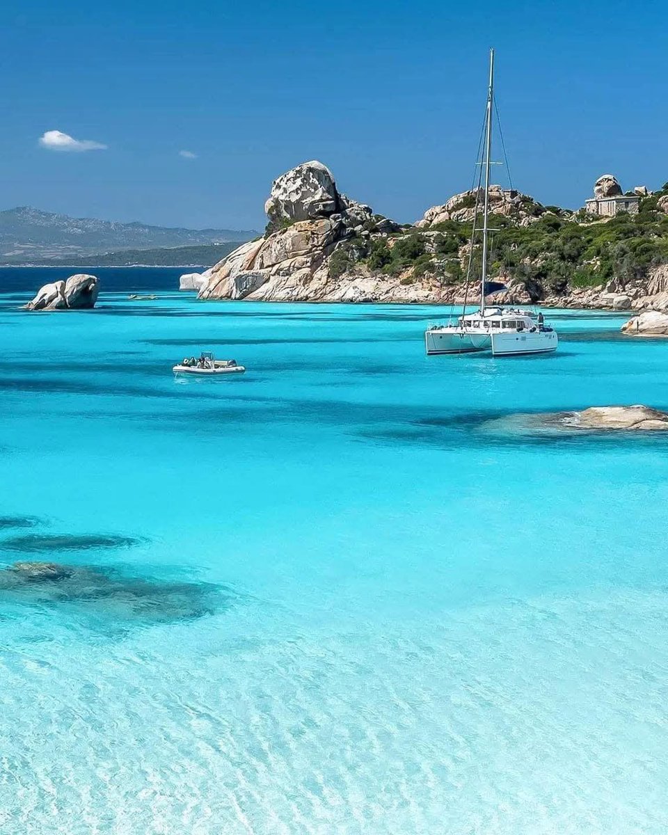 themiskossiori's tweet image. "Η θεραπεία για όλα είναι αλμυρό νερό: ιδρώτας , δάκρυα , ή η θάλασσα."
~ Karen Blixen ~
| Δανέζα συγγραφέας , (1885-1962)