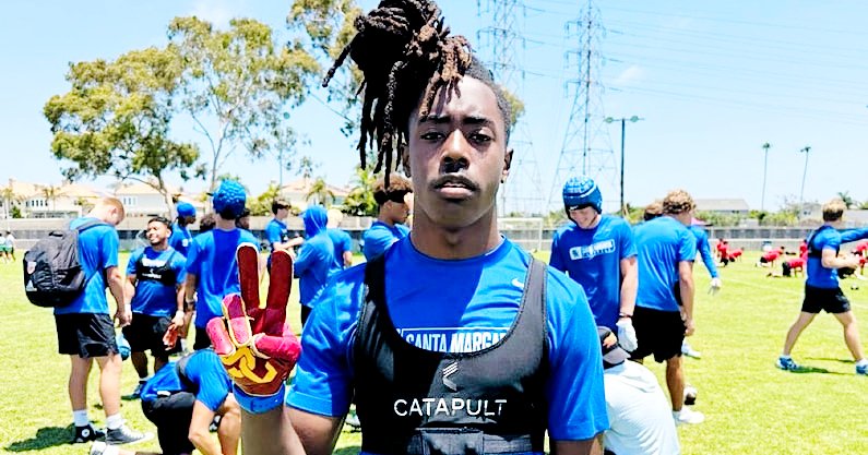 Dave Keefer (@davekeefer) on Twitter photo USC in a Prime Spot Early with Elite Santa Margarita CB Ca'ron Williams:
Click here: on3.com/teams/usc-trojā¦
Williams had this to say, "Itās just fun to be at USC and the community. Itās the closeness that makes you wanna go back.ā
<a href="/Caron21Williams/">Caāron āPrimeā Williams</a> @SMCHSEAGLES <a href="/Coach_Fifita94/">Coach_Fifita</a> USC in a Prime Spot Early with Elite Santa Margarita CB Ca'ron Williams:
Click here: on3.com/teams/usc-trojā¦
Williams had this to say, "Itās just fun to be at USC and the community. Itās the closeness that makes you wanna go back.ā
<a href="/Caron21Williams/">Caāron āPrimeā Williams</a> @SMCHSEAGLES <a href="/Coach_Fifita94/">Coach_Fifita</a>