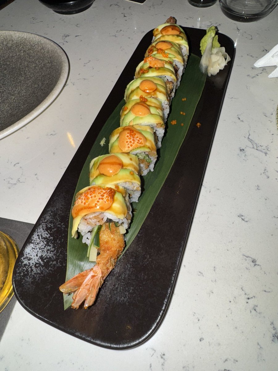 ナイジェリアのスシ、「DRAGON ROLL」