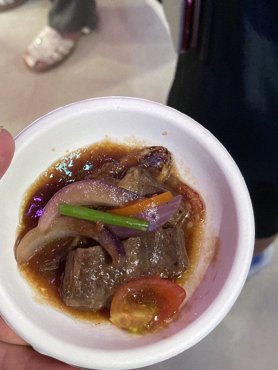 coffeexym's tweet image. ペルー館がやばかった❗️❗️
ペルー🇵🇪の料理が無料でいただけた上にブレスレットまで無料でいただけました🥰
なにこのパビリオン!
知らなきゃ損ですね😳
#万博
#ペルー館