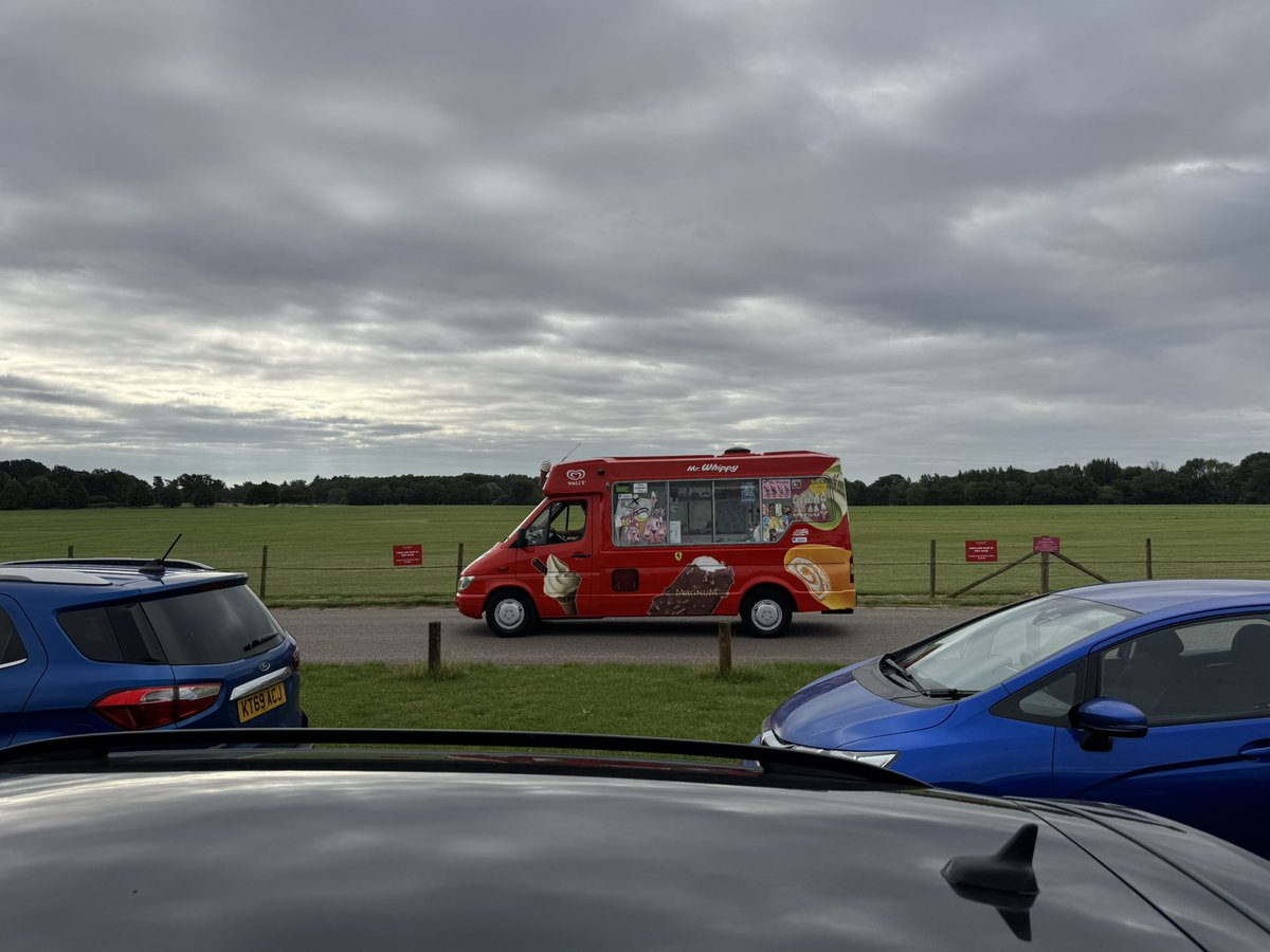 DavidWilding271's tweet image. Most important arrivals of the day at Old Warden have arrived!