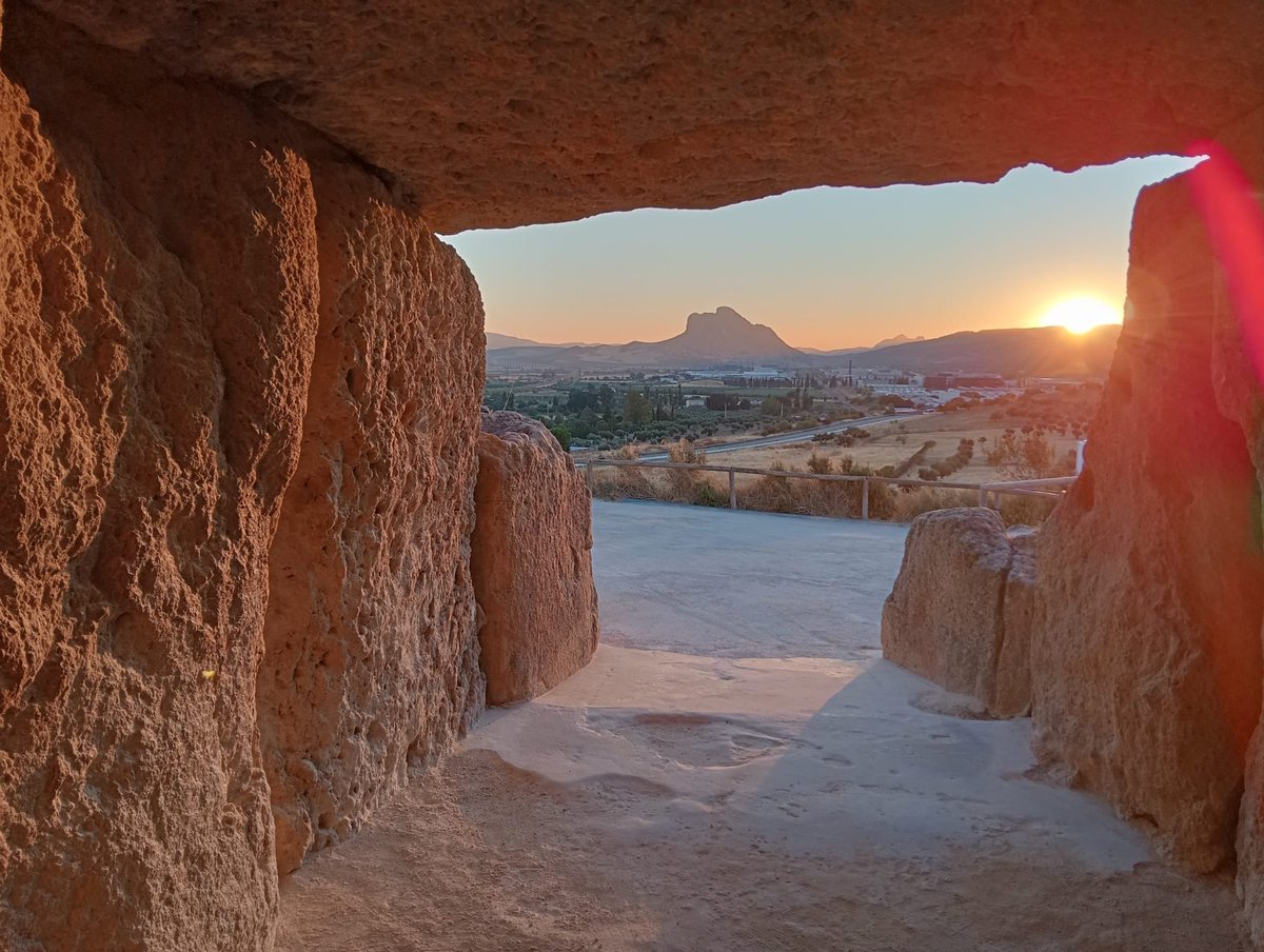 CA_DOLMENESATQ's tweet image. Buenos días desde Menga 🌄
¡Qué salga el sol por Antequera!
#DespiertaConArte @CulturaAND
🕢 07:32 horas