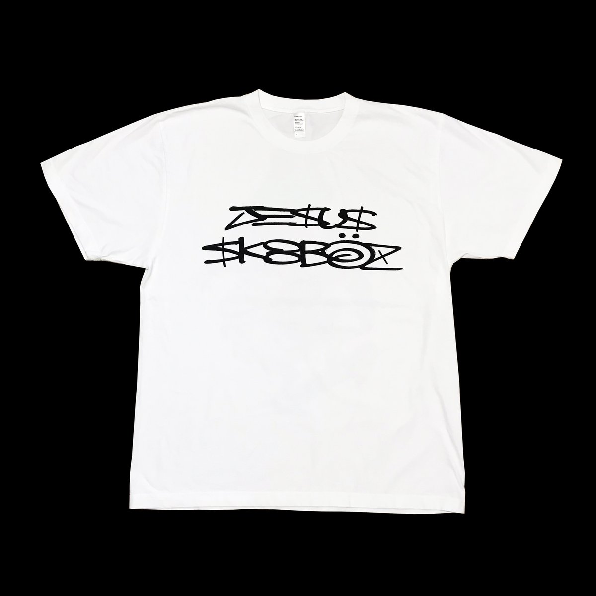 JE$U$ $K8BÖZTシャツのヴィンテージグレーボディの一部に変色が見られる個体がございましたので、代替品としてヴィンテージホワイトをご用意しどちらかをお選びいただきました。

白ボディほしい方おられましたら明日27日21:00より3時間限定で受注予約を受け付けます〜！

gulnet.thebase.in