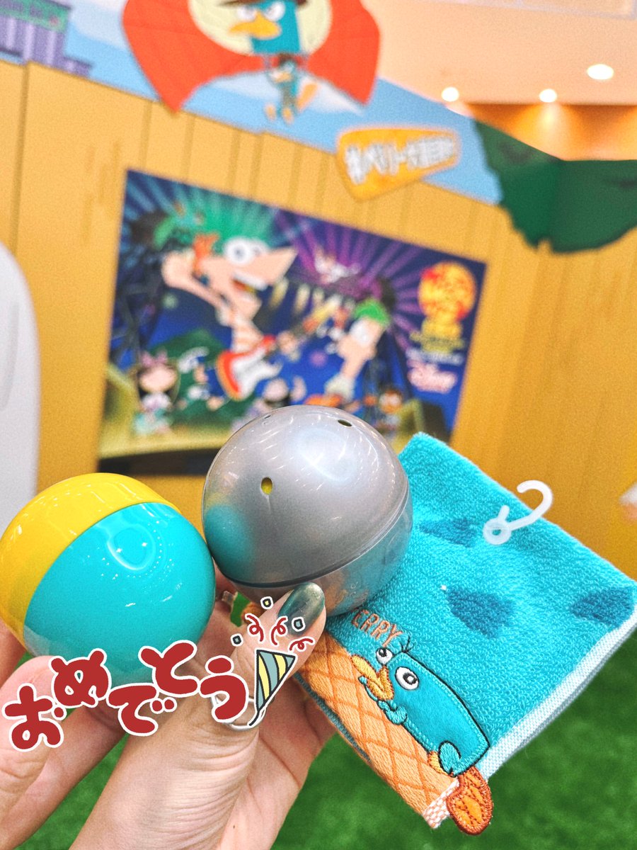 orange1010red's tweet image. 人生のバイブル〜💡　当たり出てペリーと握手した笑