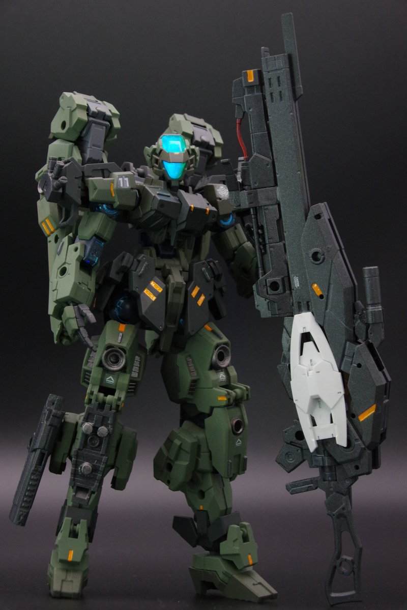 isaobb2's tweet image. #30MM量産機が見たい
#30MM
ストラーダはジェガンに対してのジェスタの立ち位置で、ベテランや指揮官向けに少数だけど量産されたという設定で作りました
ワンオフみたいな派手さはありませんネ
どちらかと言うとさんまるでは量産機寄りで作ることが多いですネ